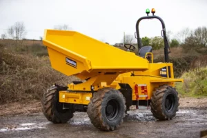 Dumper sur pneus 6 tonnes pour tous travaux de transports et de manutentions en location chez Valroc SA dans la Broye
