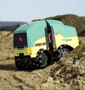 Rouleau de tranchée, Ammann, ramax, pied de mouton, engin de compactage en location chez Valroc SA dans la Broye